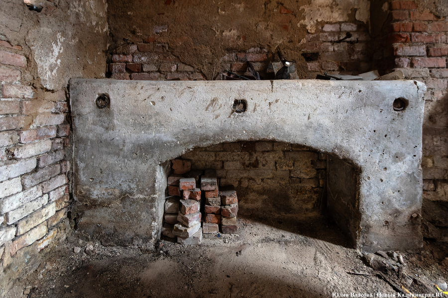 После 30 лет разрушений: в Железнодорожном готовятся к восстановлению фахверковых складов (фото)