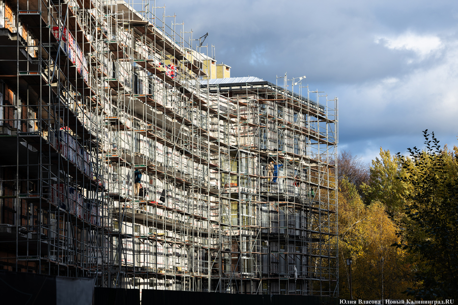 «Стакан» в третьей степени: что происходит на месте отеля «Русь» в Светлогорске (фото)