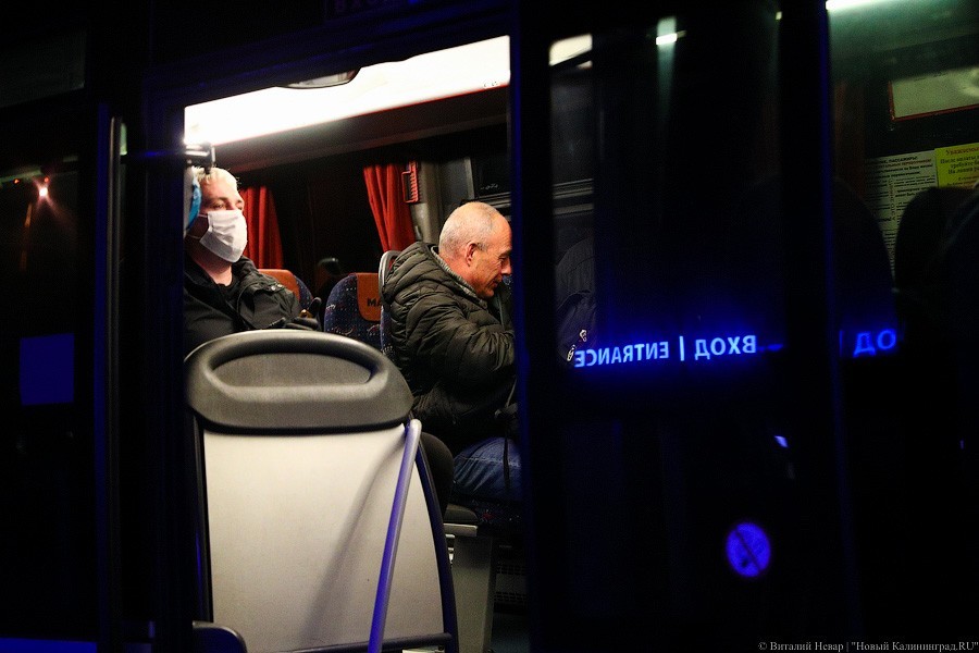 Прямым рейсом с Канар: в «Храброво» прилетел рейс с российскими моряками (фото)