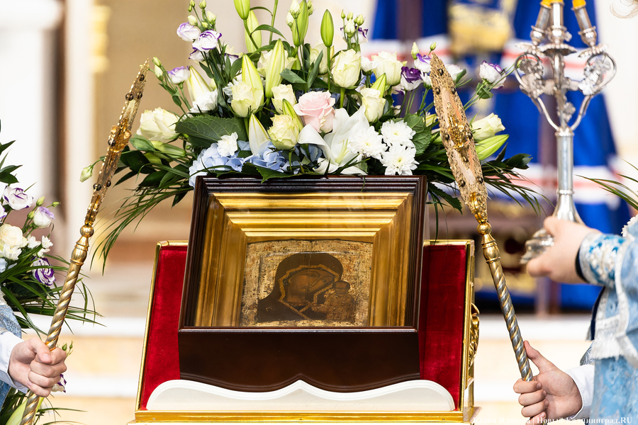 В Калининграде отслужили молебен в честь Казанской иконы Божией Матери (фото)