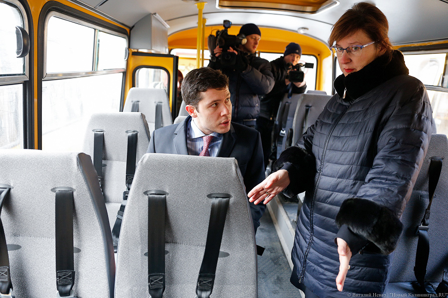 10 февраля: церемония передачи новых школьных автобусов муниципалитетам