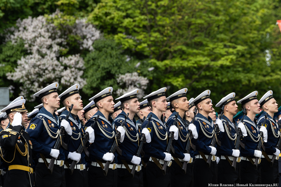 Как проходил Парад Победы в Калининграде (фото)