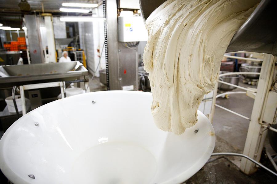 Без паники и спасибо Путину: что думают производители хлеба и консервов о продовольственном эмбарго