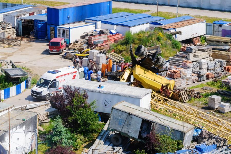 «На бога надейся…»: на стройплощадке синагоги в субботу перевернулся автокран