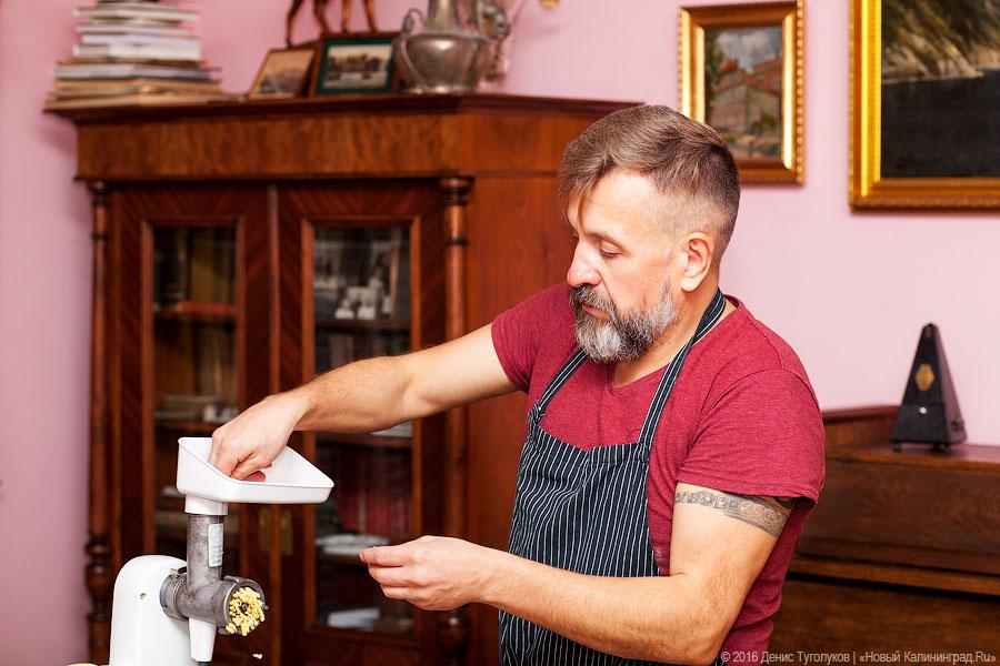 Весь цимес: Евгений Зубарев готовит в «Altes Haus»