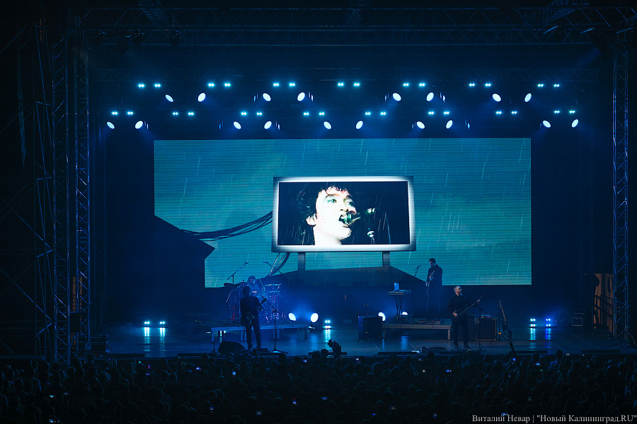 В Калининграде прошёл концерт группы «Кино». Голос Виктора Цоя оцифровали (фото)