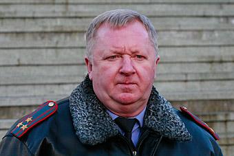 Глава областной ГИБДД Казаков заработал за год вдвое меньше начальника полиции Мартынова