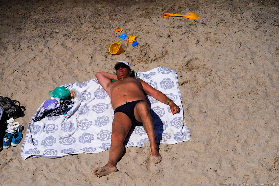 Тесные контакты: пляжи области в жаркие выходные были забиты туристами (фото)