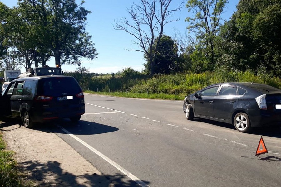 В Зеленоградском районе водитель-нарушитель спровоцировал ДТП с пострадавшими (фото)