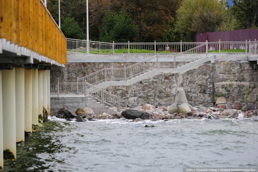 Коррозия причала: недавно открытый променад в Зеленоградске уже начал разрушаться