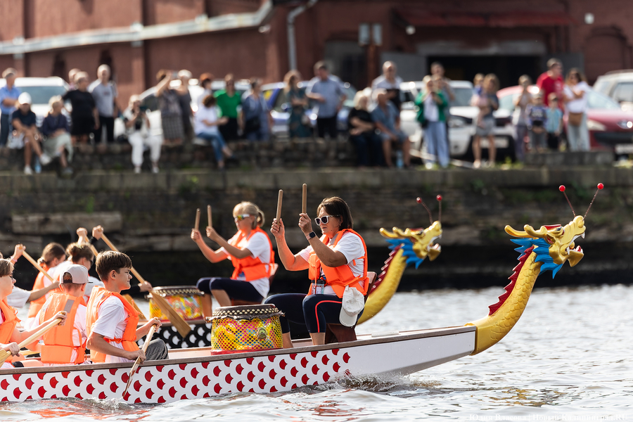 «Миля витязя», вальс байдарок и летающий моряк: как прошла «Водная ассамблея» (фото)