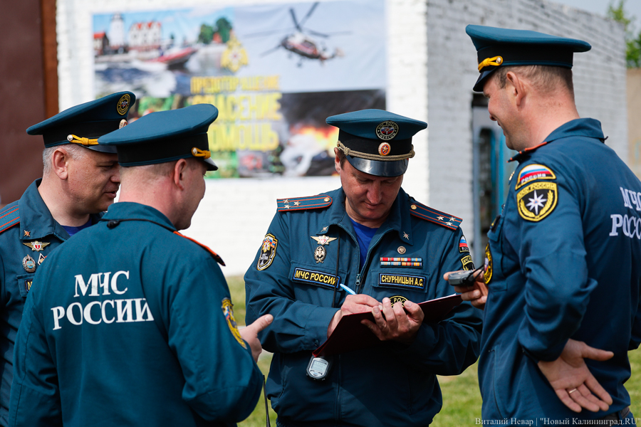 И огонь, и вода: как проходил финал областного конкурса МЧС в Калининграде (фото)