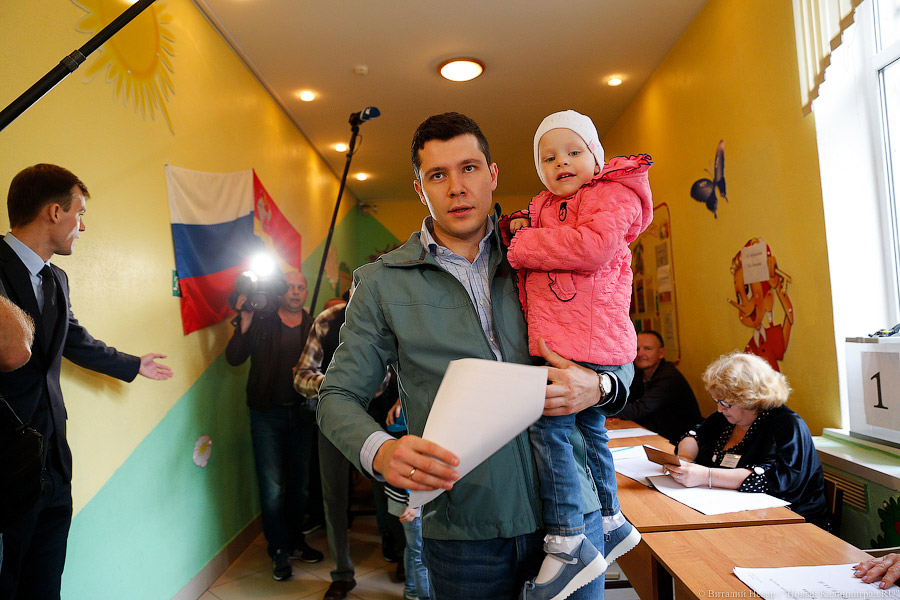 Обработано более 90% бюллетеней, Алиханов набирает более 80% голосов