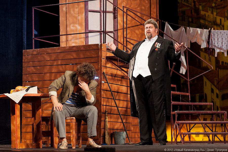 «Светская жизнь драматического театра»: фоторепортаж с репетиции спектакля