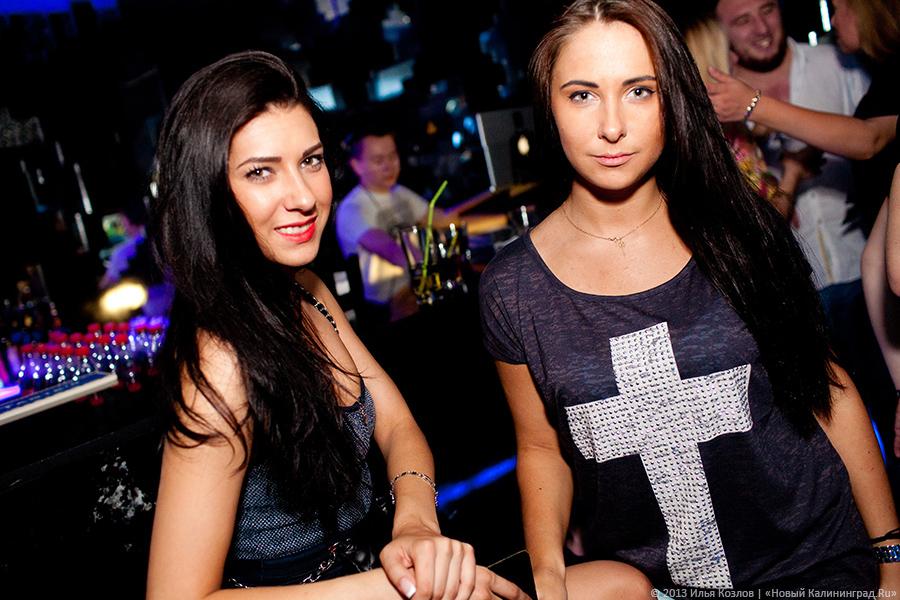 Весело и вкусно: фоторепортаж с выступления «Tasteful House» в клубе «Платинум»