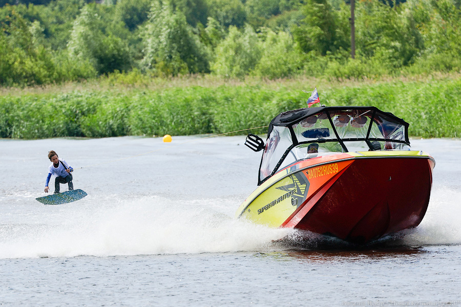 Фронтролл на Преголе: в Калининграде проходит первенство России по вейкбордингу (фото)