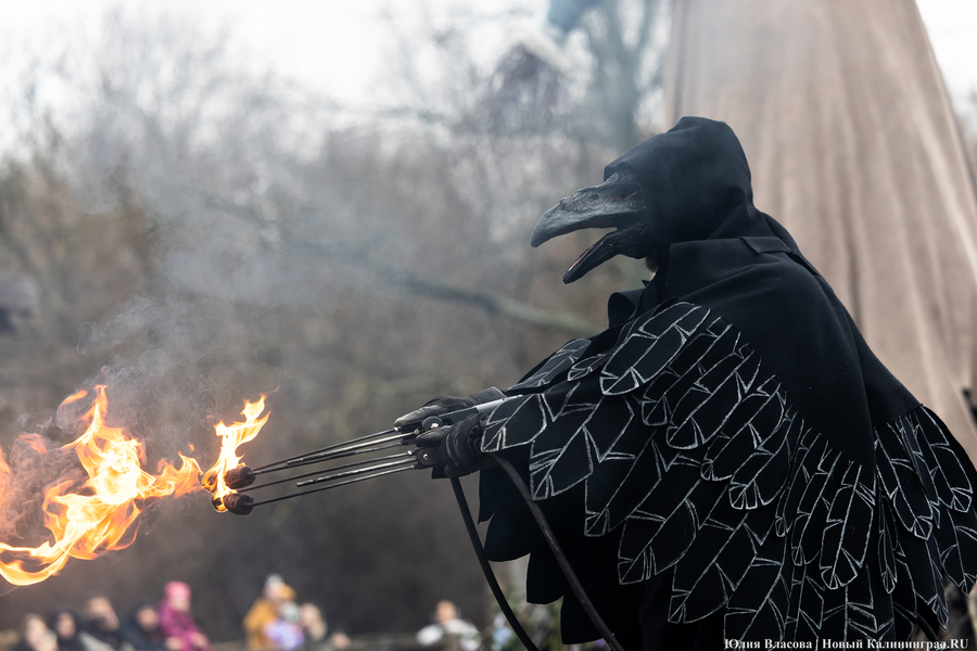 Блины, пляски и огонь: как отпраздновали Масленицу в поселении викингов «Кауп»