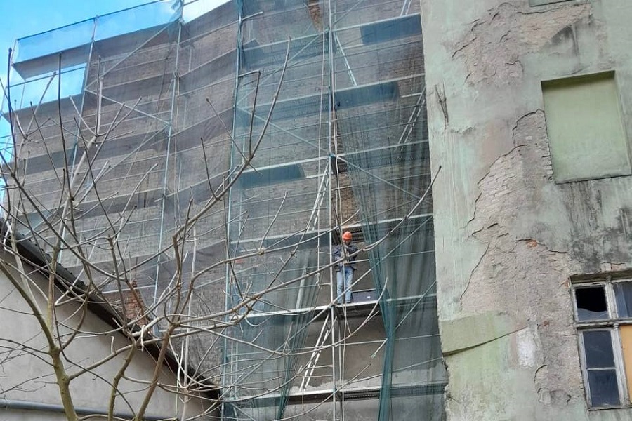 Прокуратура Советска требует 2 млн в пользу подростка, пострадавшего на стройке