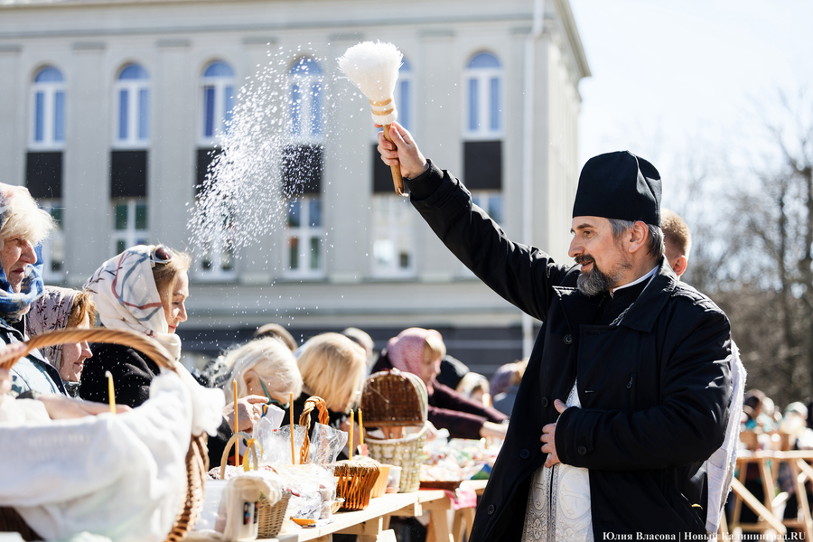 Великая суббота: в Кафедральном соборе освятили пасхальные угощения (фото)