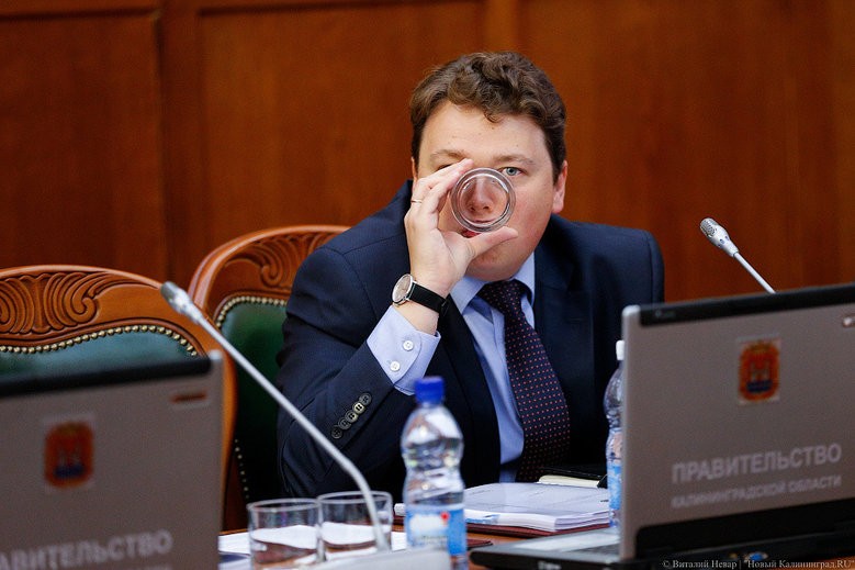 В окружении чужих: чем запомнился экономический вице-премьер Шендерюк-Жидков