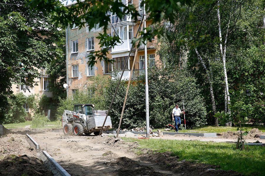 Калининградское чудо: застройщик гостиницы не вырубает, а благоустраивает 2 сквера (фото)