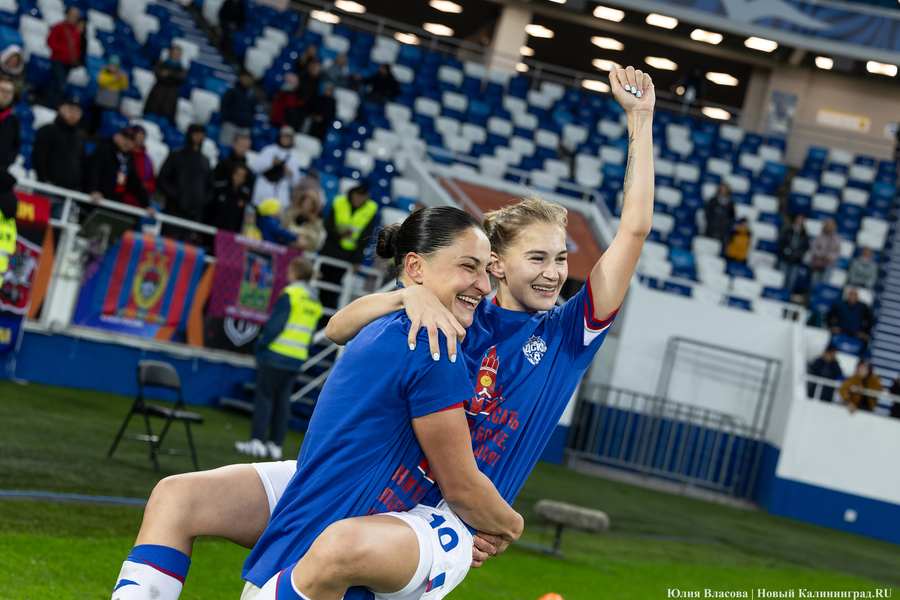 «Дерби двух столиц»: как футболистки ЦСКА обыграли «Зенит» на «Ростех Арене» (фото)