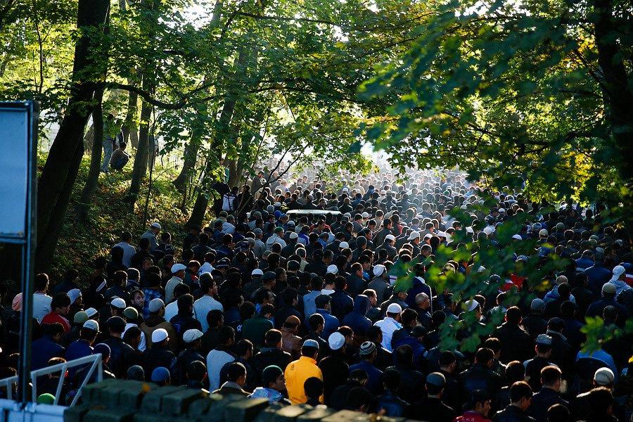 Намоленное место: намаз в праздник Курбан-байрам в Калининграде (фото)