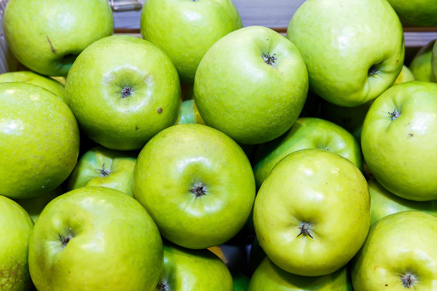 В США в продажу поступил сорт яблок, которые не портятся год