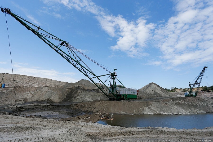 Губернатор пригрозил лично разобраться с нелегальными карьерами под Светлым