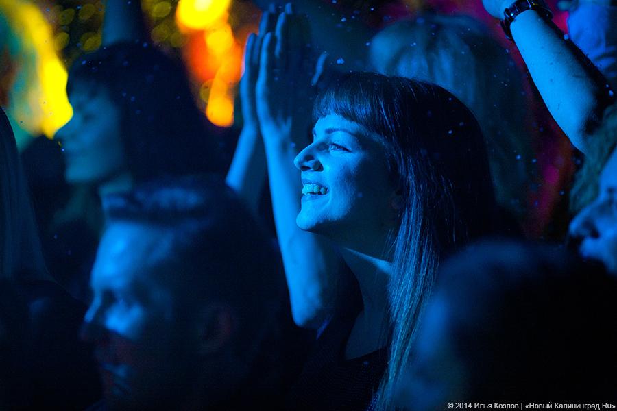 «Sweet Dreams of Rhythm and Dancing»: дуэт «La Bouche» выступил в «Планете»