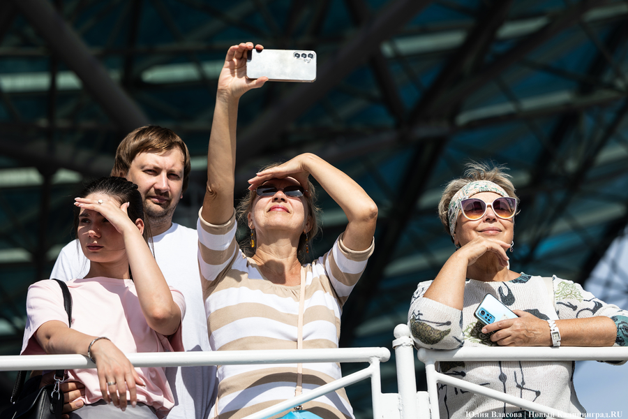 «Миля витязя», вальс байдарок и летающий моряк: как прошла «Водная ассамблея» (фото)