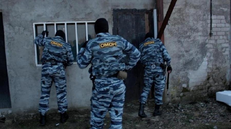 Полиция обнаружила в Балтийске незаконный рыбный цех, в котором работали нелегалы (фото)