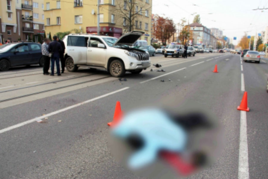 Возбуждено дело в отношении водителя «Ленд Крузера», насмерть сбившего мотоциклиста