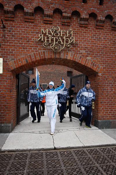 Гори-гори ясно: в Калининграде прошла эстафета паралимпийского огня