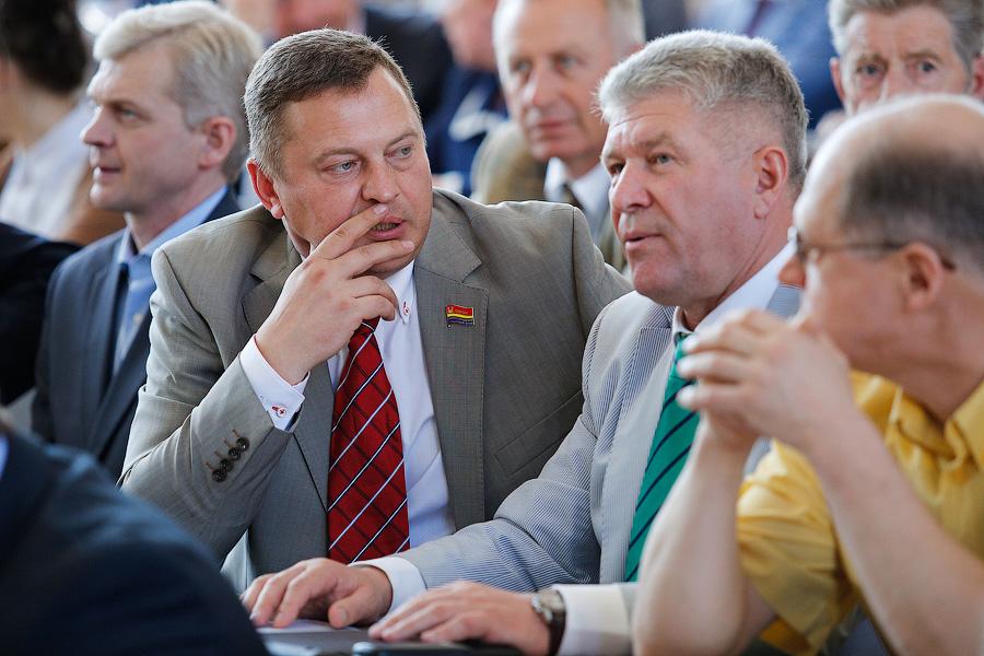 До седьмого пота: как Цуканов отчитался перед депутатами облдумы