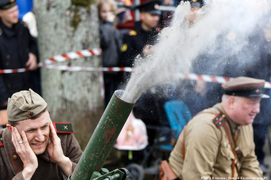 Двойной штурм: фоторепортаж с реконструкции взятия форта № 5 (фото)