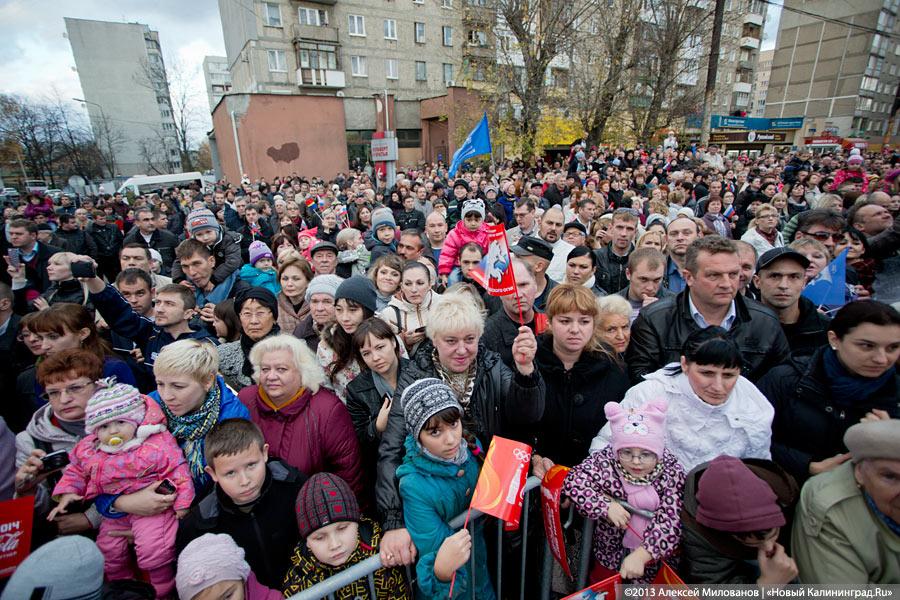 75 оттенков олимпийского: эстафета огня Олимпиады-2014 в Калининграде