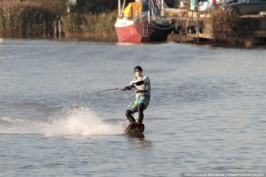 «Конец в воду»: фоторепортаж с закрытия аквабайк-сезона на Преголе