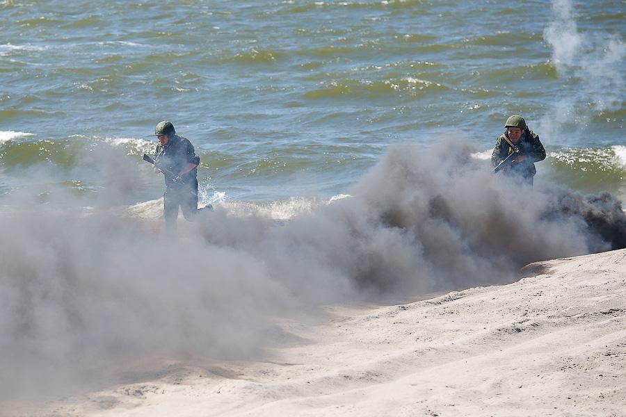 Три стихии: во время учений под Калининградом объединили силы флот, десант и авиация  