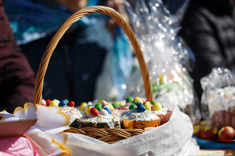 Великая суббота: в Кафедральном соборе освятили пасхальные угощения (фото)