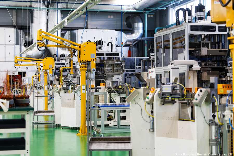 Автокомпоненты и электромобили: как на «Автоторе» новый кластер запускали (фото)