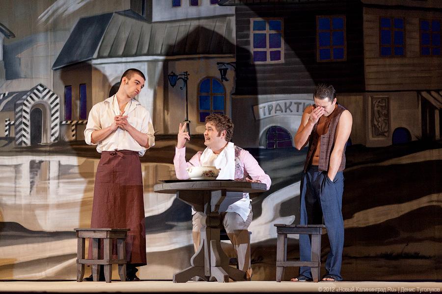 «Ревизор приехал»: фоторепортаж с репетиции спектакля «К нам едет ревизор»