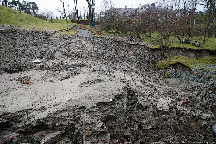 Резиденция на краю: берег в Пионерском рушится в море