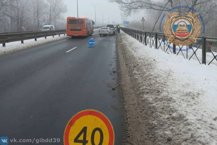 На Московском проспекте в Калининграде произошло массовое ДТП (фото)