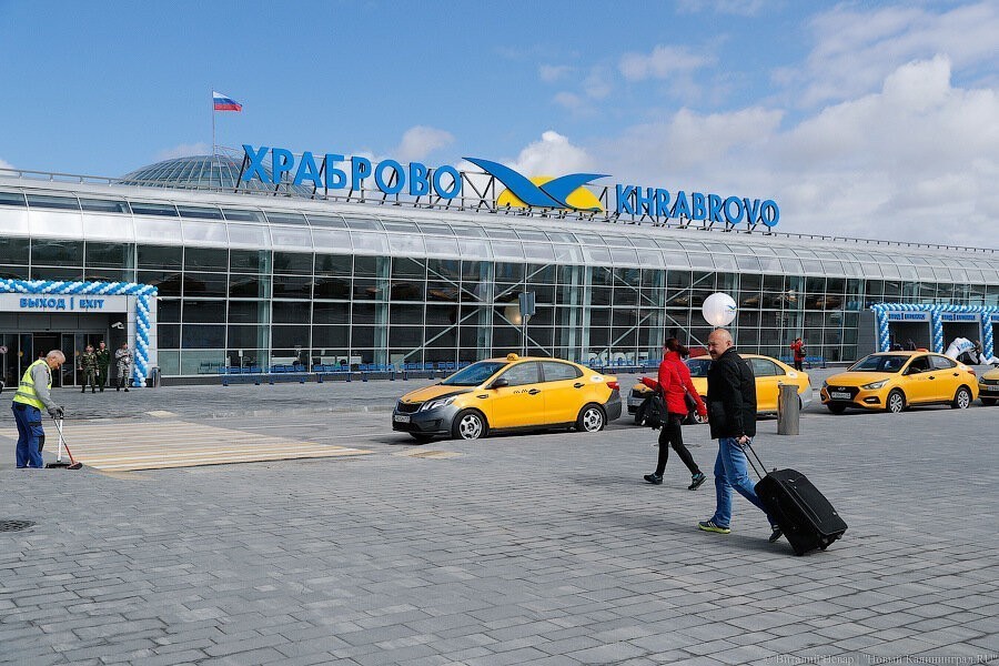 «Коммерсантъ»: «Новапорт» решил закрыть международный терминал в «Храброво»