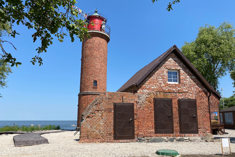 В Заливино завершена реставрация маяка. Первая за 115 лет (фото)