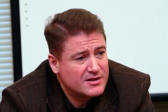 Боос ничего не знает об "общественном договоре" с оппозицией