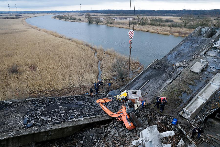 13 января: ликвидация последствий обрушения Берлинского моста
