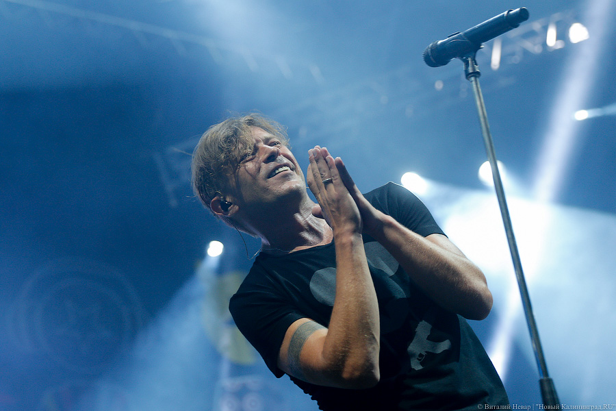 Всё такое немодное: в Калининграде с новой программой выступила группа «Би-2»