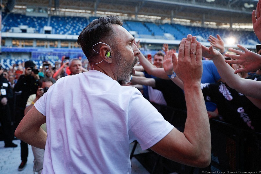 Ехай [очень далеко]: как «Ленинград» вернул жизнь на калининградский стадион